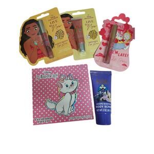 Disney Beauty Set-Eyeshadow, Body Scrub, Lip Gloss‎